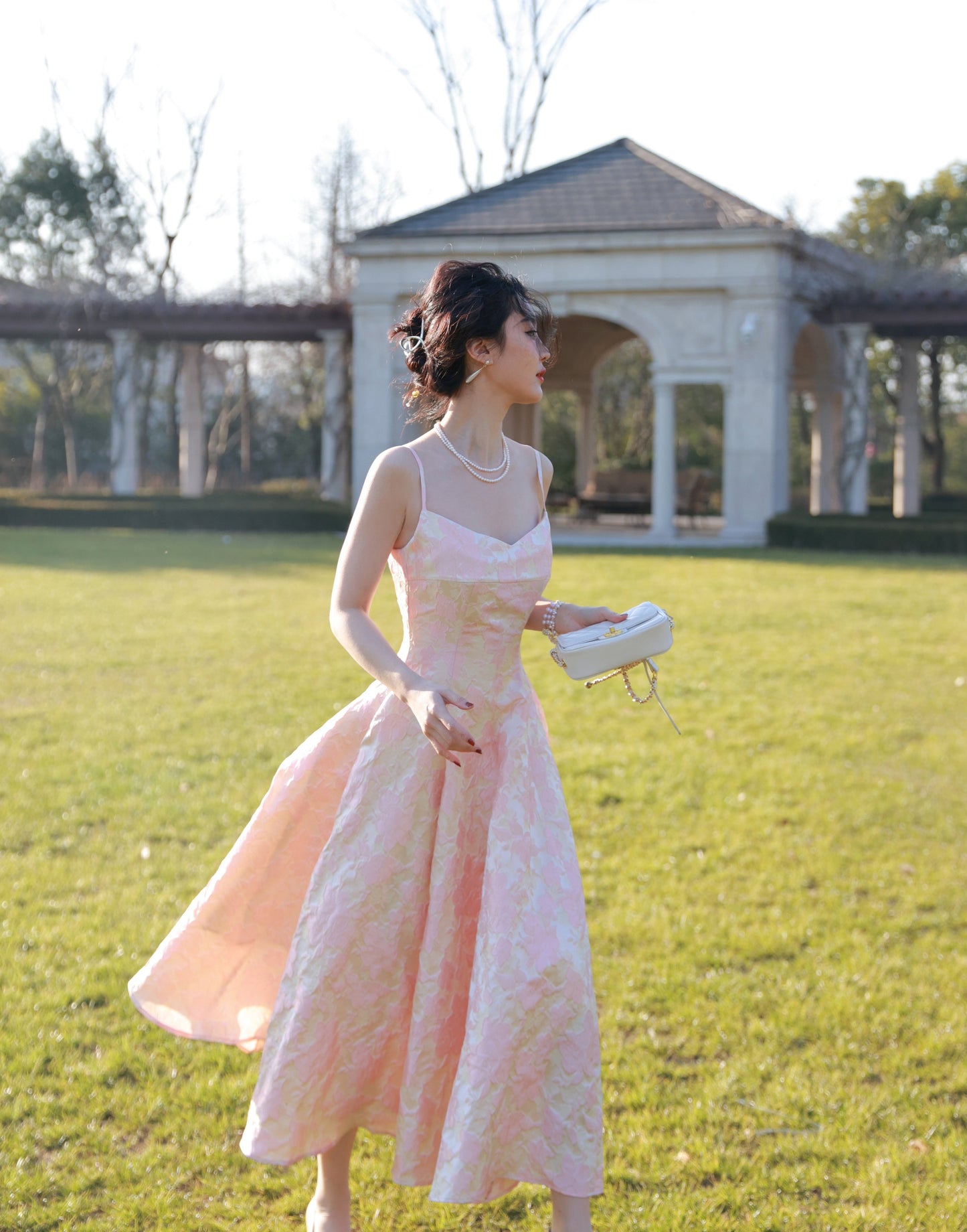 Beautifully Crafted Dress in a Classic Style