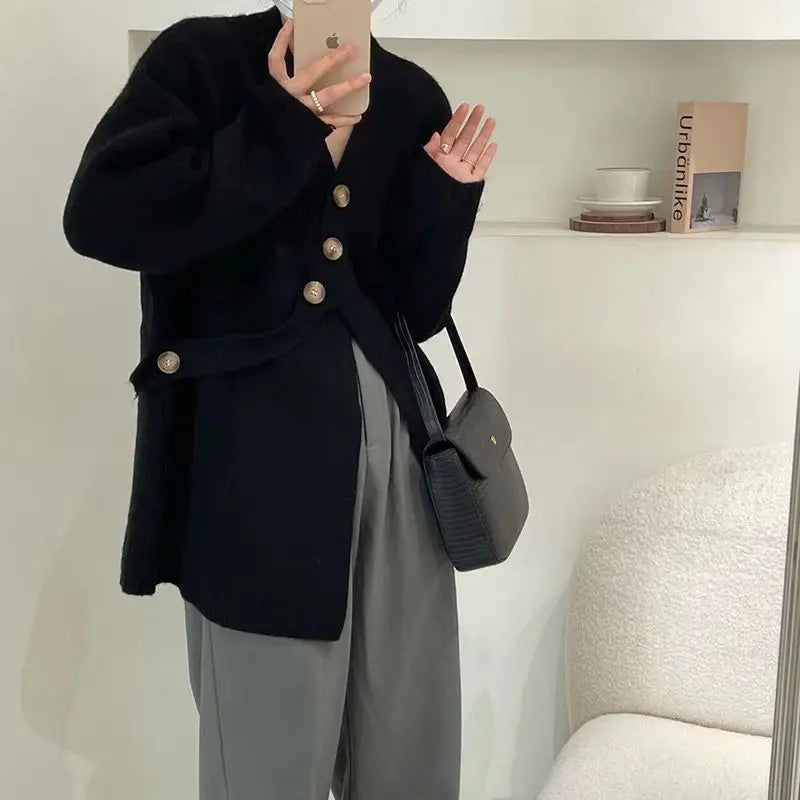 Classic Vintage & Enduringly Stylish Cardigan