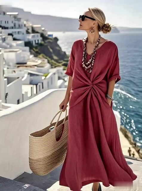 Sophisticated Dress with a Clean Classic Look