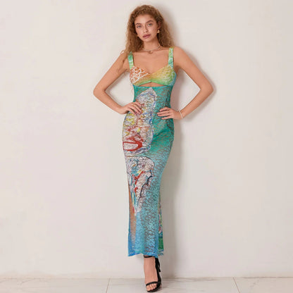 Beautifully Finished Dress in a Timeless Design