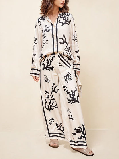 Effortlessly Elegant Pants with a Timeless Design
