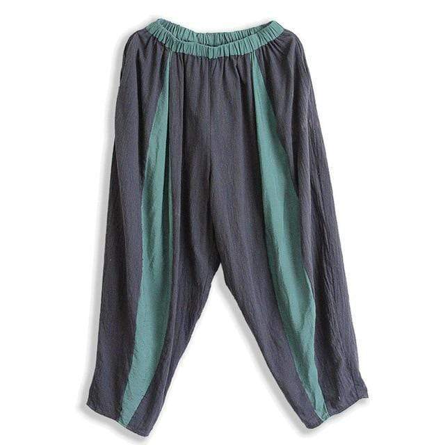 Effortlessly Elegant Pants with a Timeless Design