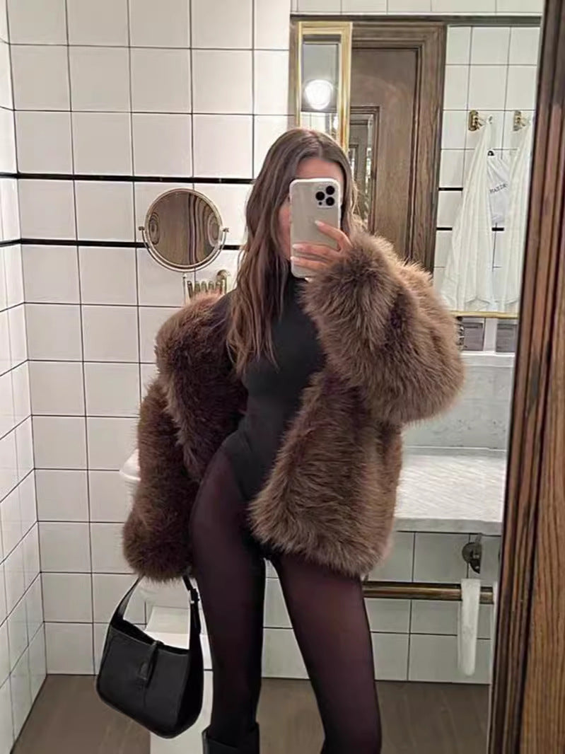 Sophisticated Coat with a Clean Classic Look
