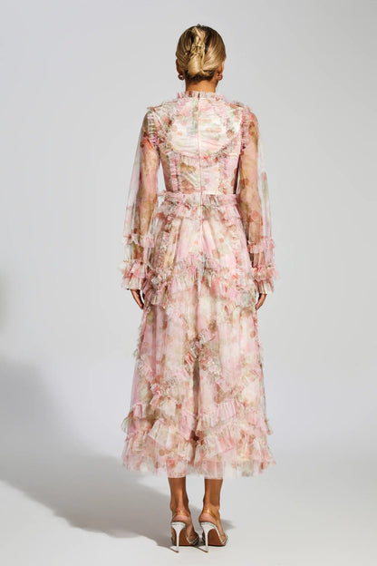 Classic Vintage Dress with a Flattering Fit