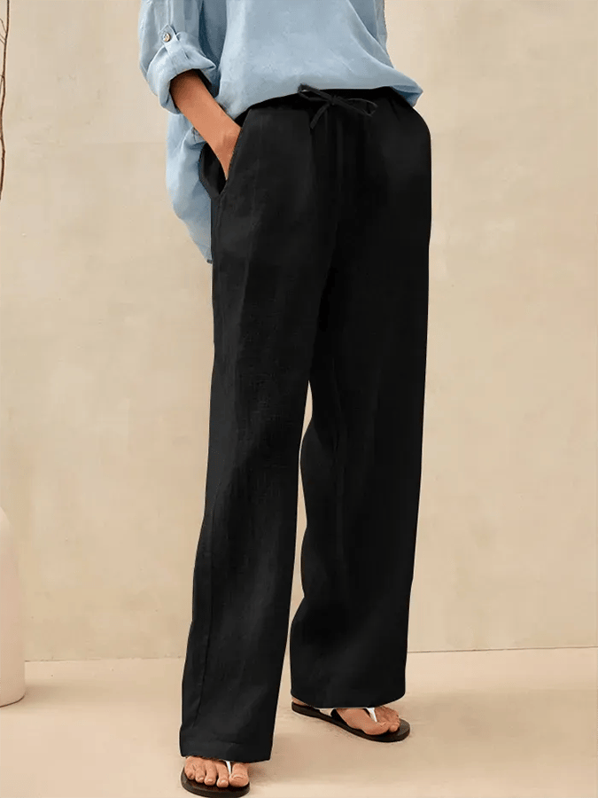 Effortlessly Elegant Pants with a Timeless Design