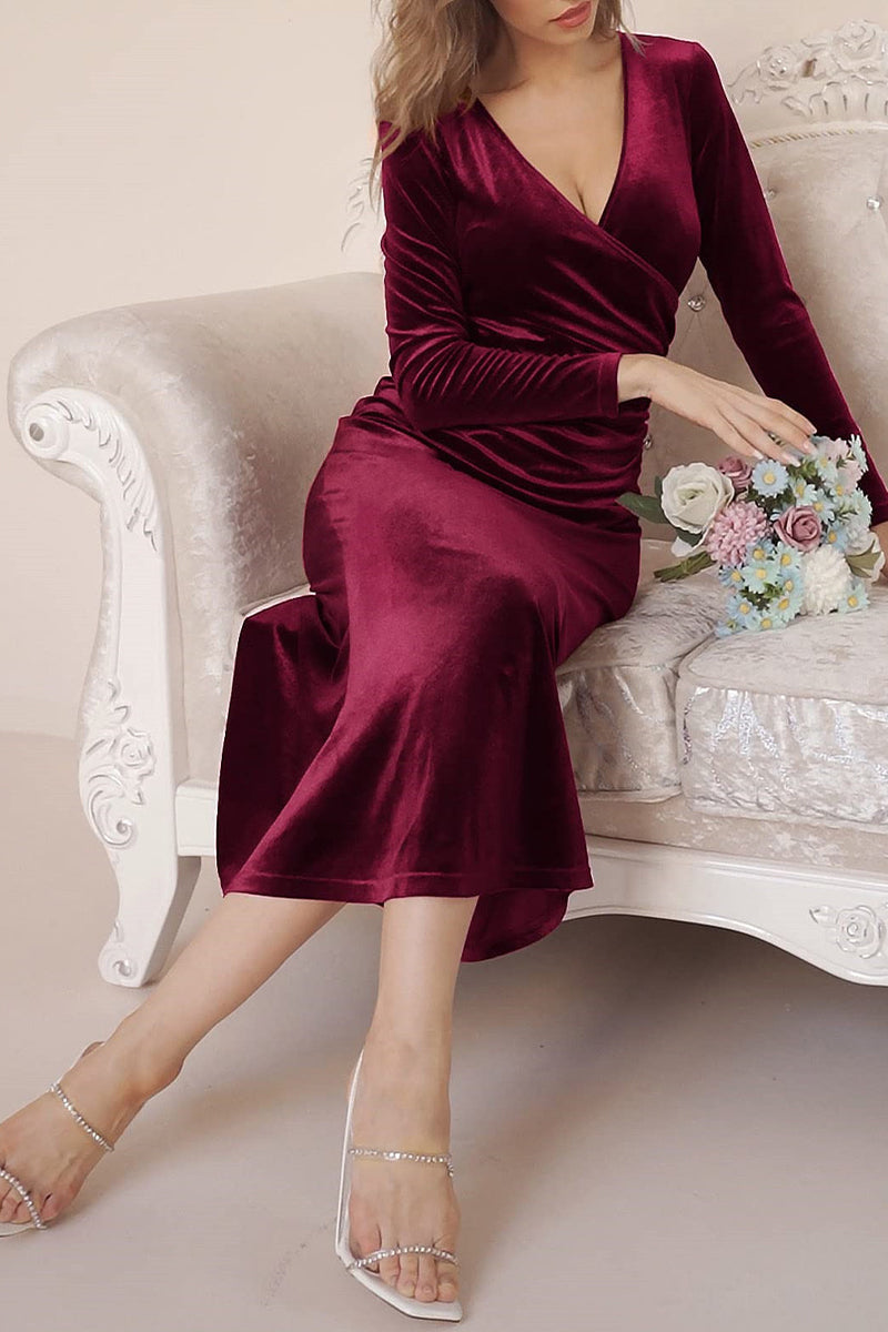 Effortlessly Elegant Dress with a Timeless Design