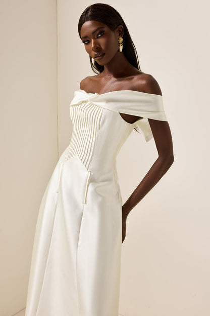 Polished Dress with an Effortless Classic Look