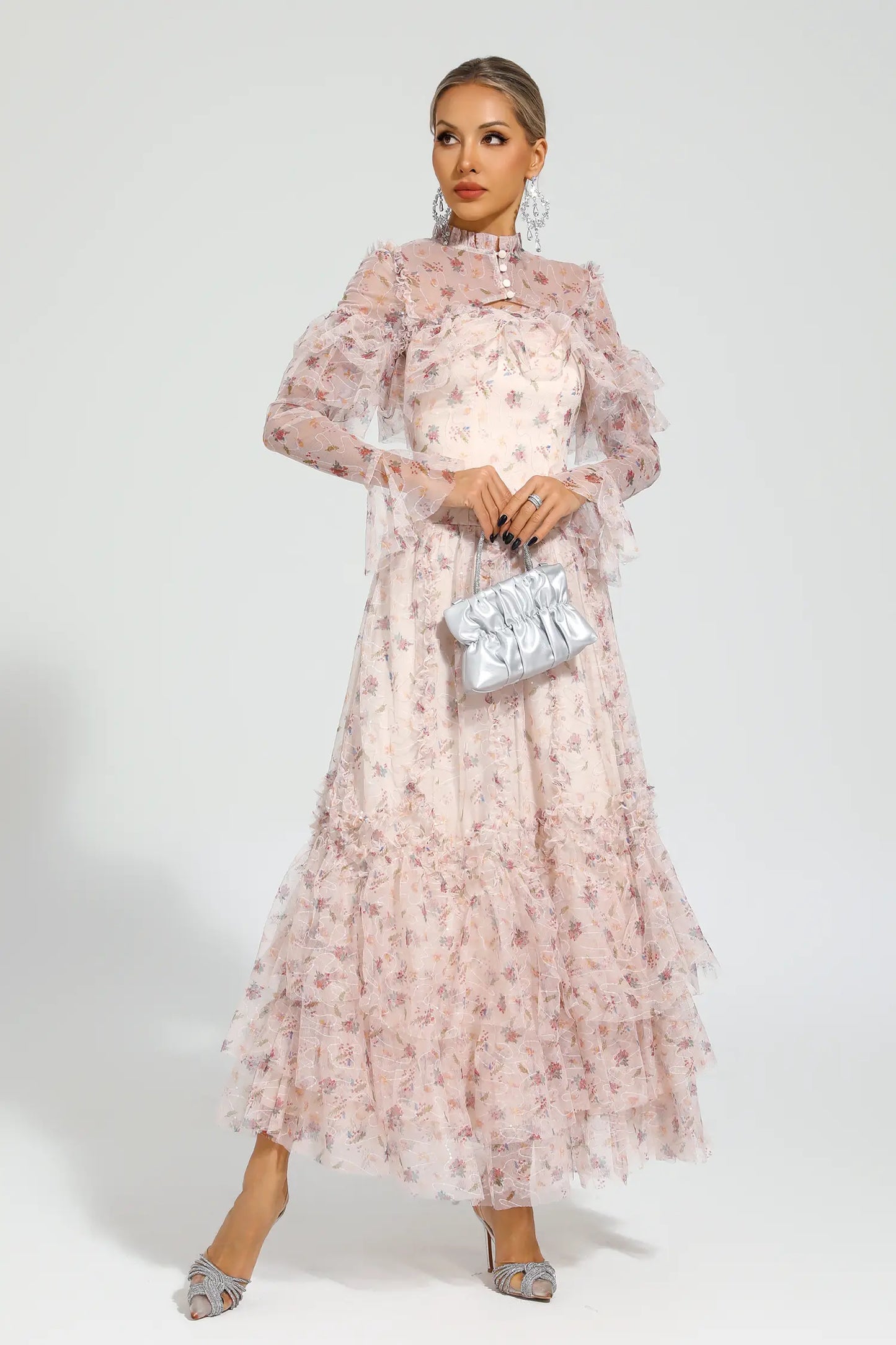 Gracefully Styled Dress for Any Occasion