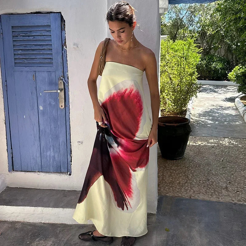 Gracefully Styled Dress for Any Occasion