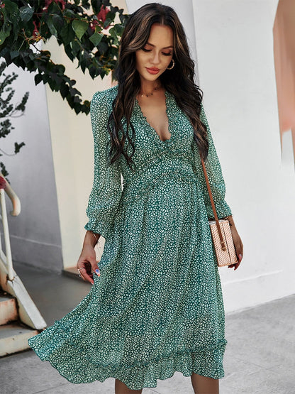 Sophisticated Dress with a Clean Classic Look