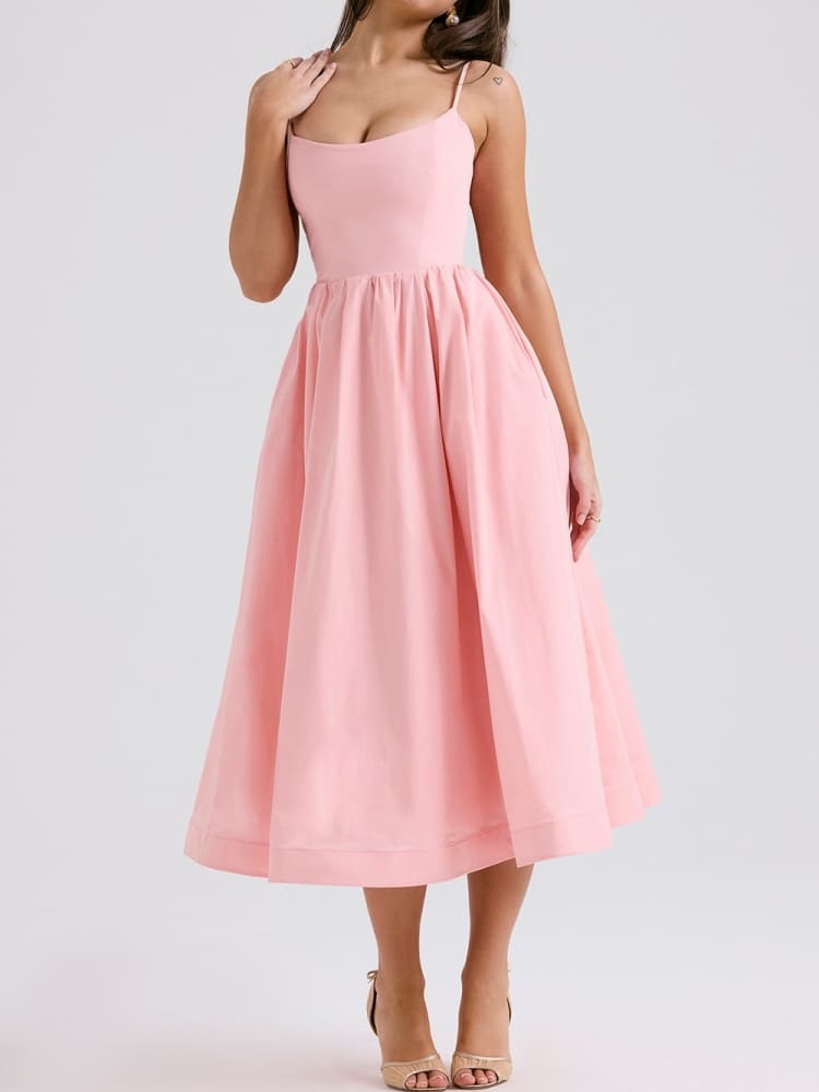 Beautifully Crafted Dress in a Classic Style
