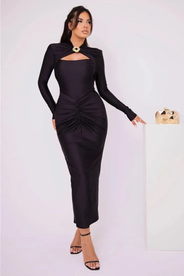 Classic Vintage Dress with a Flattering Fit