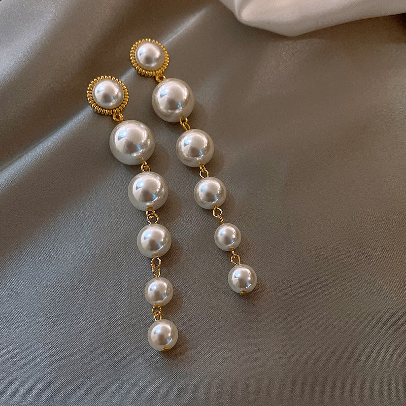 Elegant Silver Earring for Every Occasion