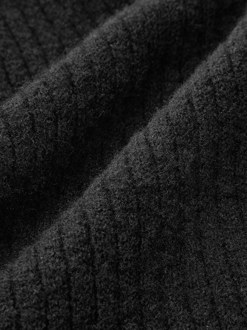 Effortlessly Elegant Sweater with a Timeless Design