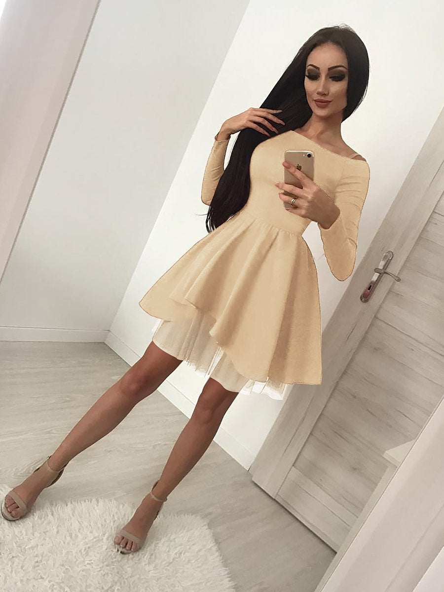 Beautifully Finished Dress in a Timeless Design