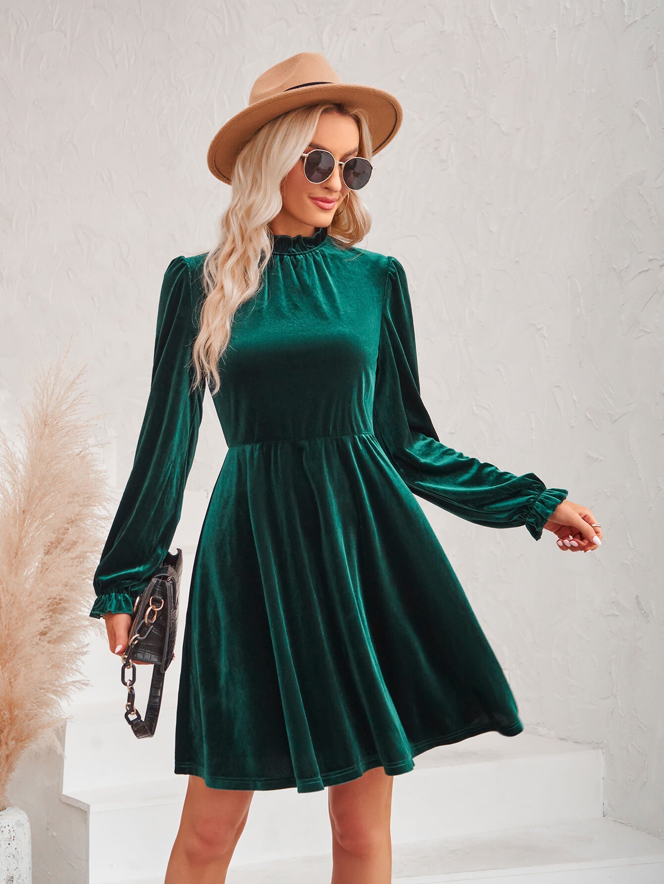 Classic Vintage Dress with a Flattering Fit