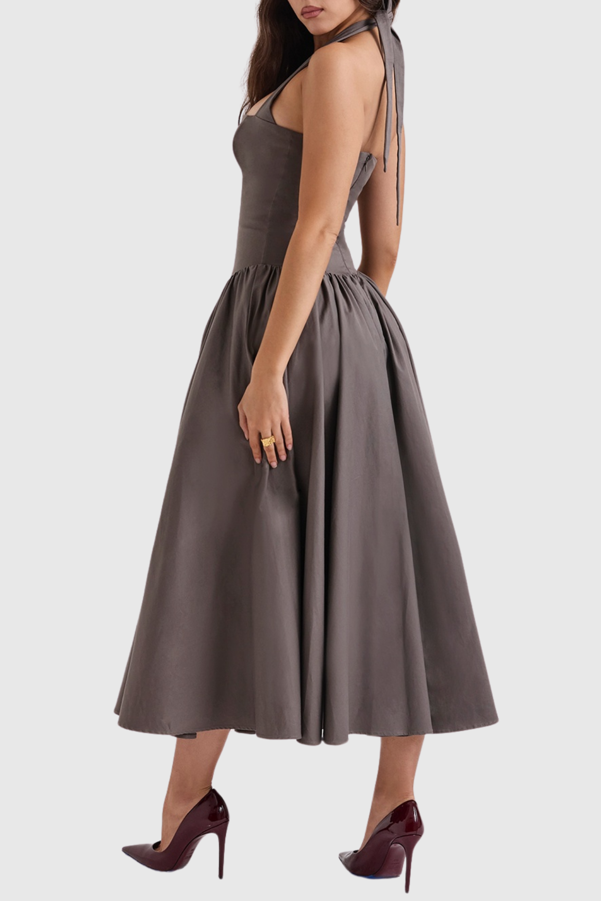 Beautifully Crafted Dress in a Classic Style