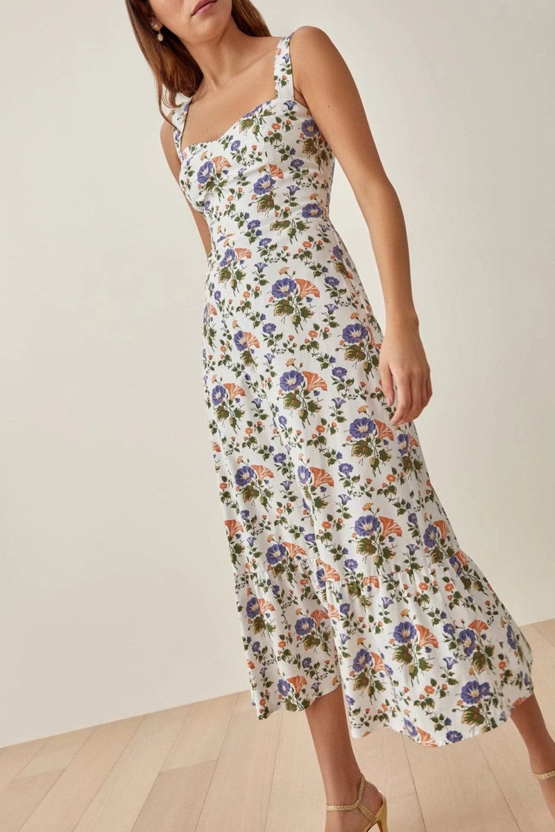 A Vintage Style Dress with Delicate Timeless Details