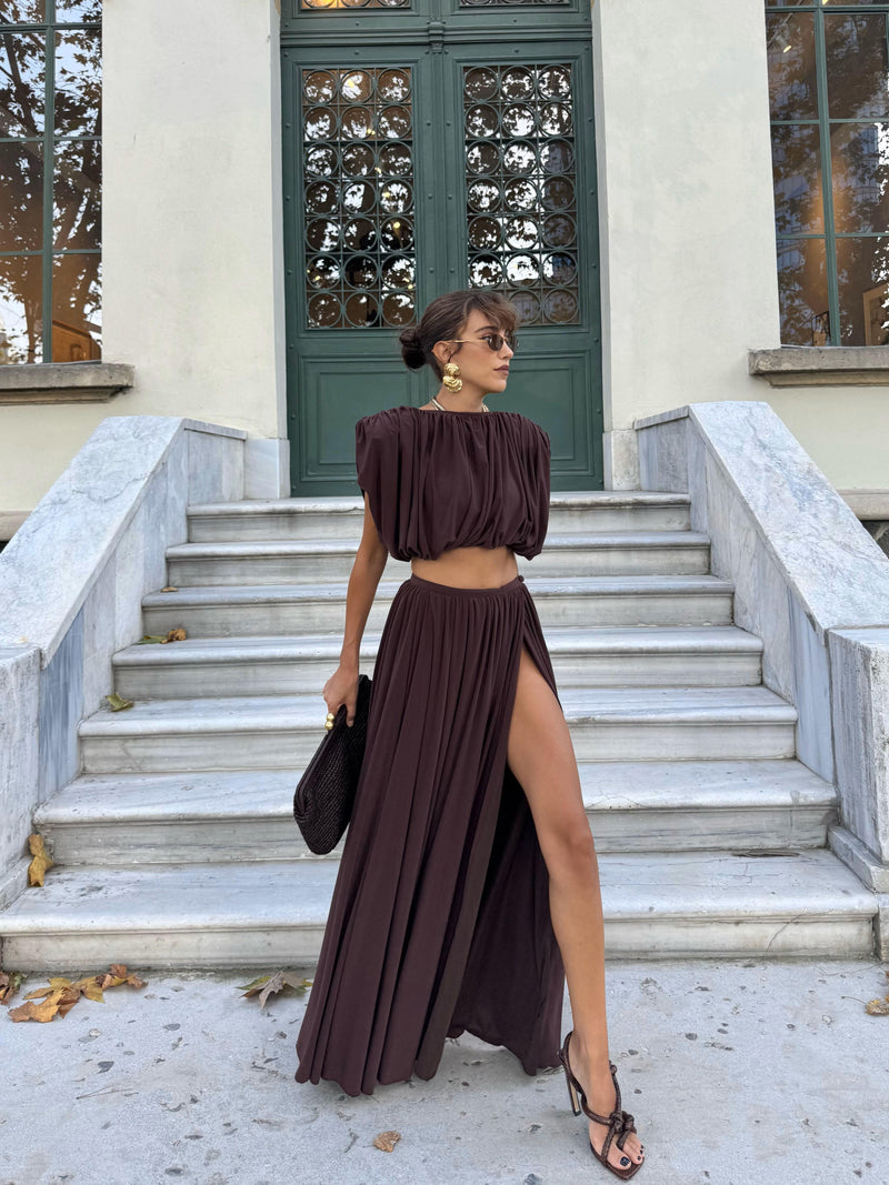 Classic Vintage Top with a Flattering Fit