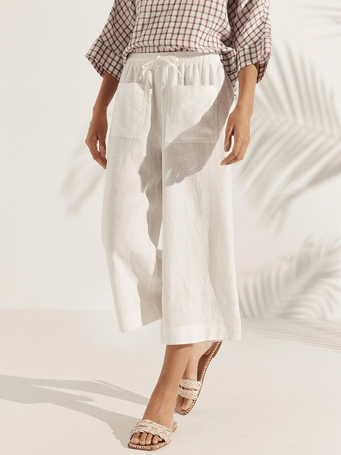 Elegantly Styled Pants for Everyday Wear