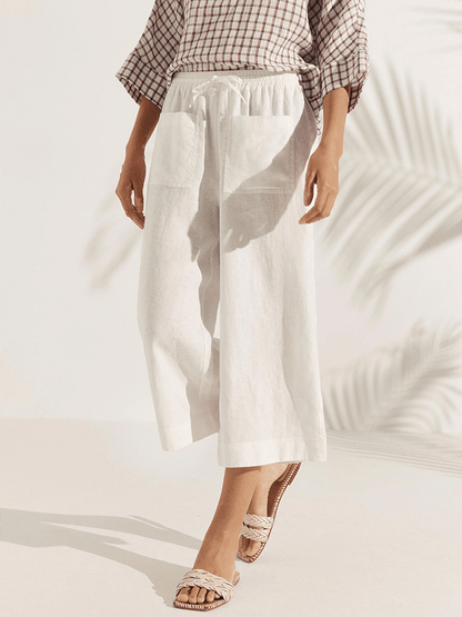 Elegantly Styled Pants for Everyday Wear