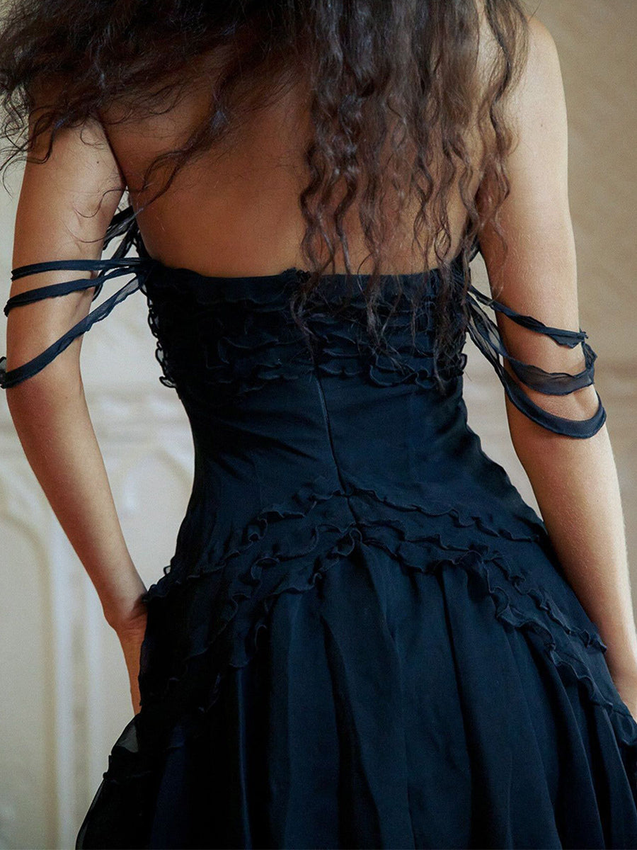 Beautifully Crafted Dress in a Classic Style