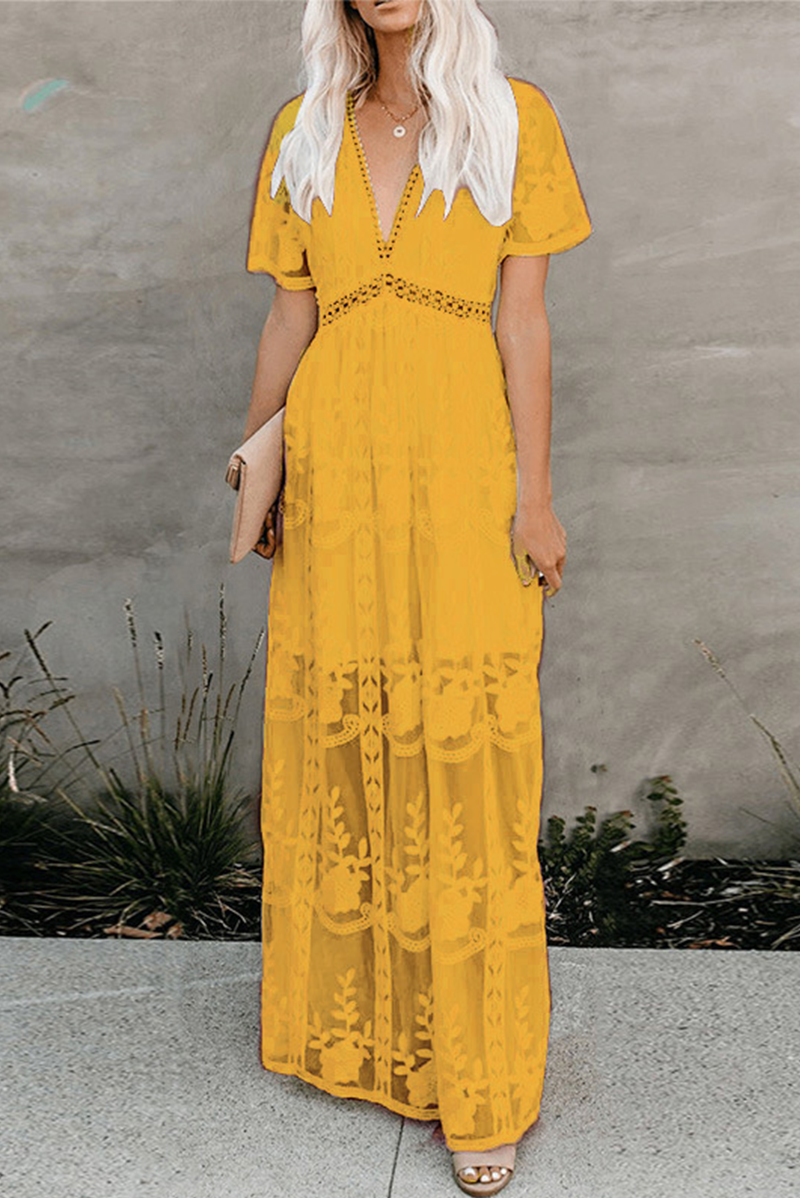 Beautifully Crafted Dress in a Classic Style