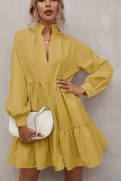 Beautifully Finished Dress in a Timeless Design