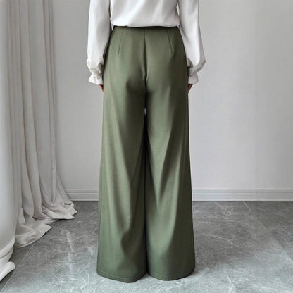 Beautifully Crafted Pants in a Classic Style