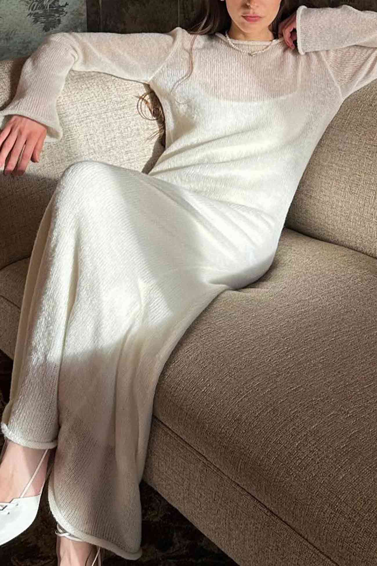 Effortlessly Elegant Dress with a Timeless Design