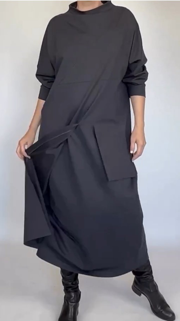 Classic Vintage Dress with a Flattering Fit