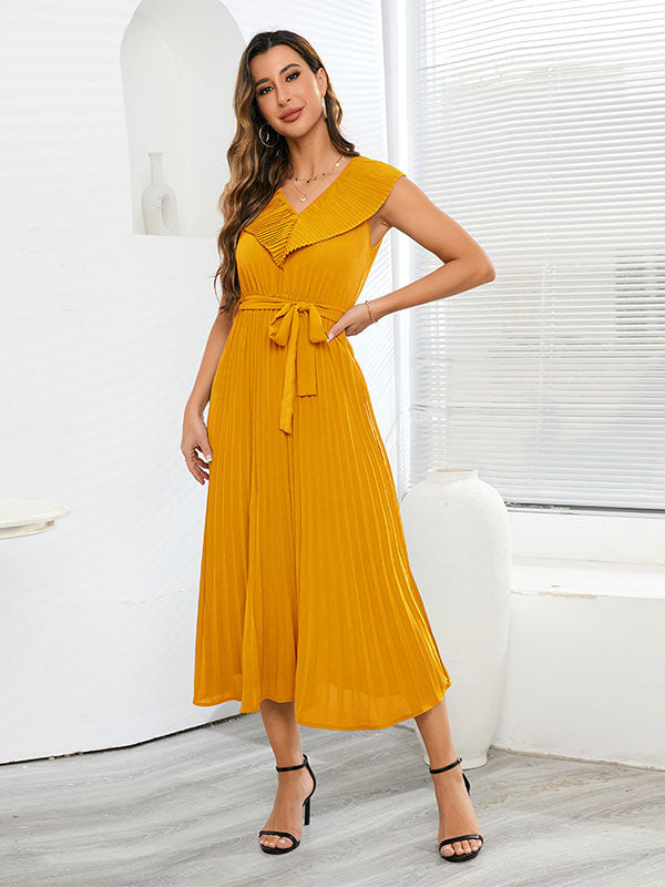 Effortlessly Elegant Dress with a Timeless Design