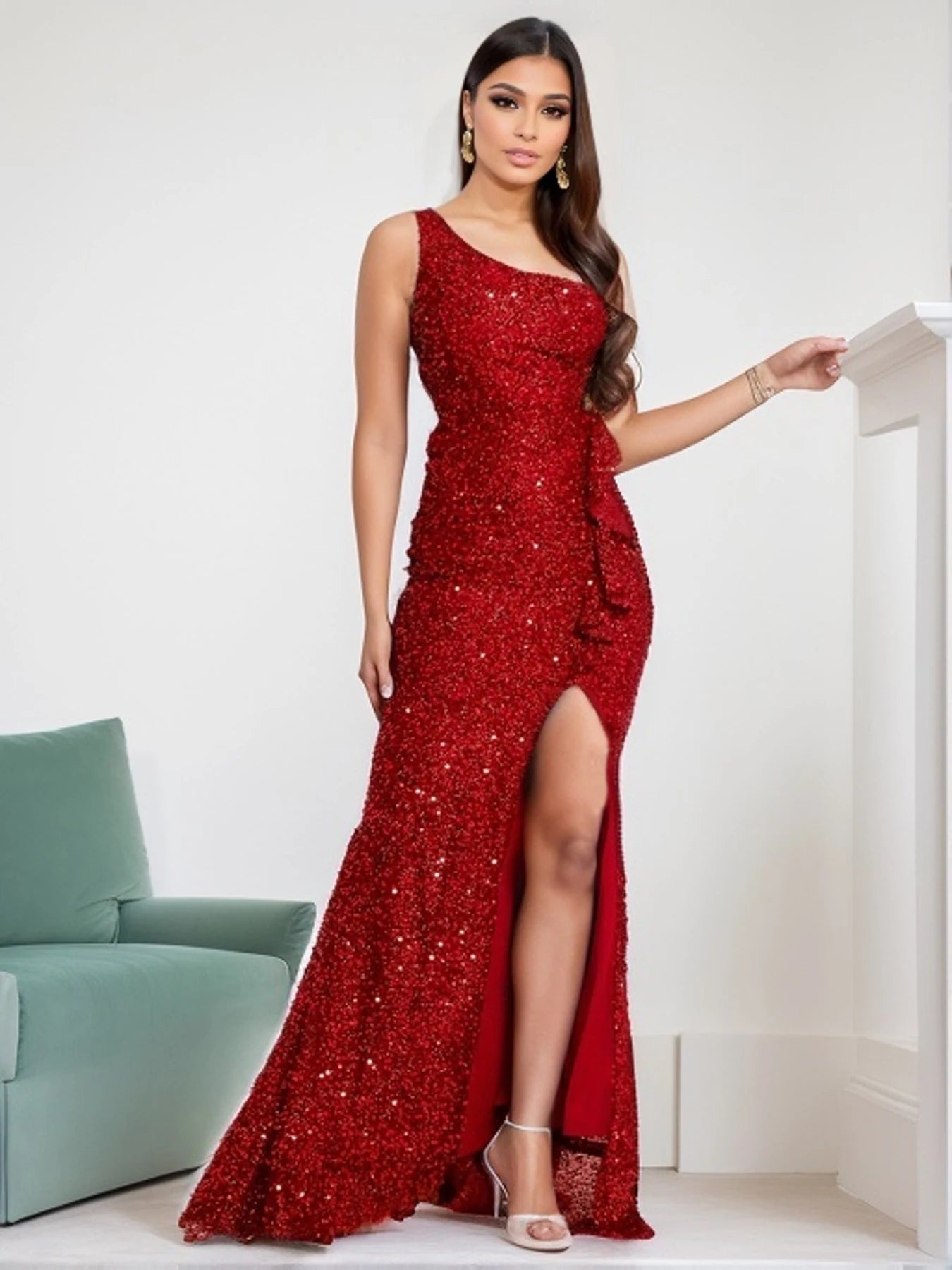 Classic Vintage Dress with a Flattering Fit