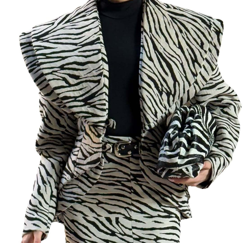 Elegantly Styled Coat for Everyday Wear