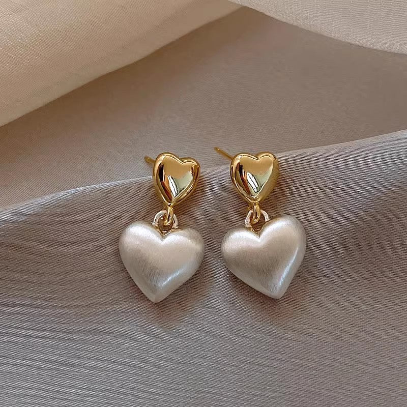 Classic Earring with Timeless Appeal