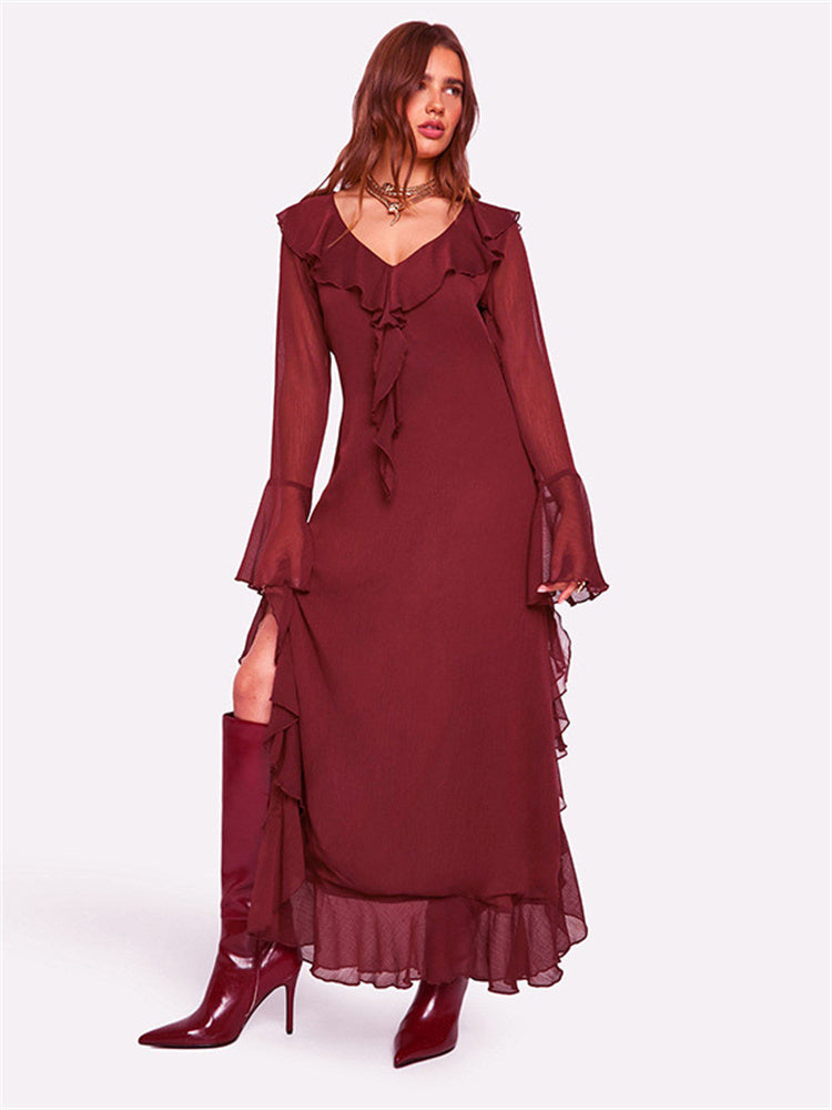Beautifully Finished Dress in a Timeless Design