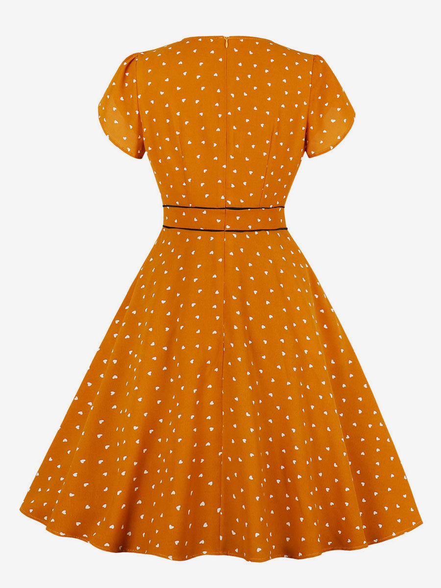 Effortlessly Elegant Dress with a Timeless Design