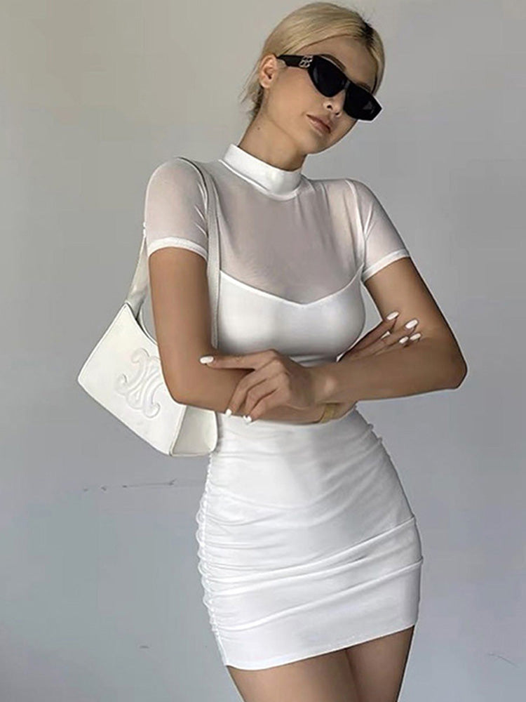 Beautifully Finished Dress in a Timeless Design