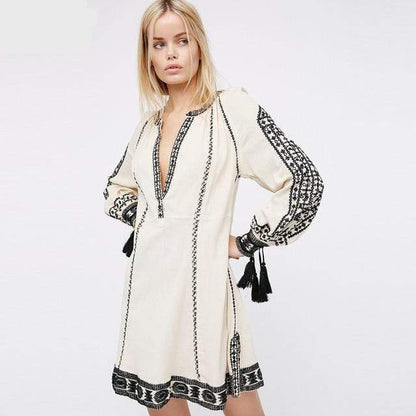 Gracefully Styled Dress for Any Occasion