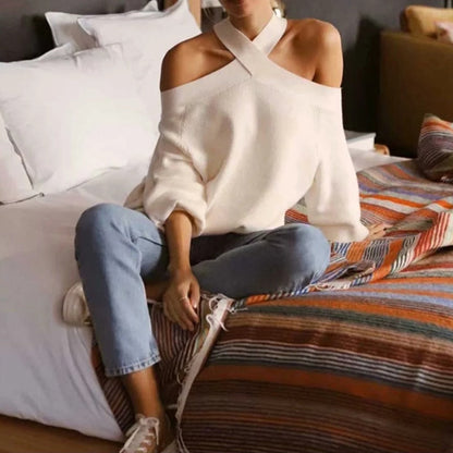 Effortlessly Elegant Sweater with a Timeless Design