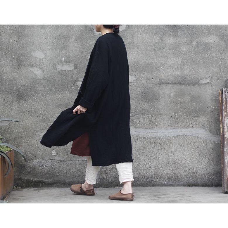 Well Tailored Cardigan with a Graceful Silhouette