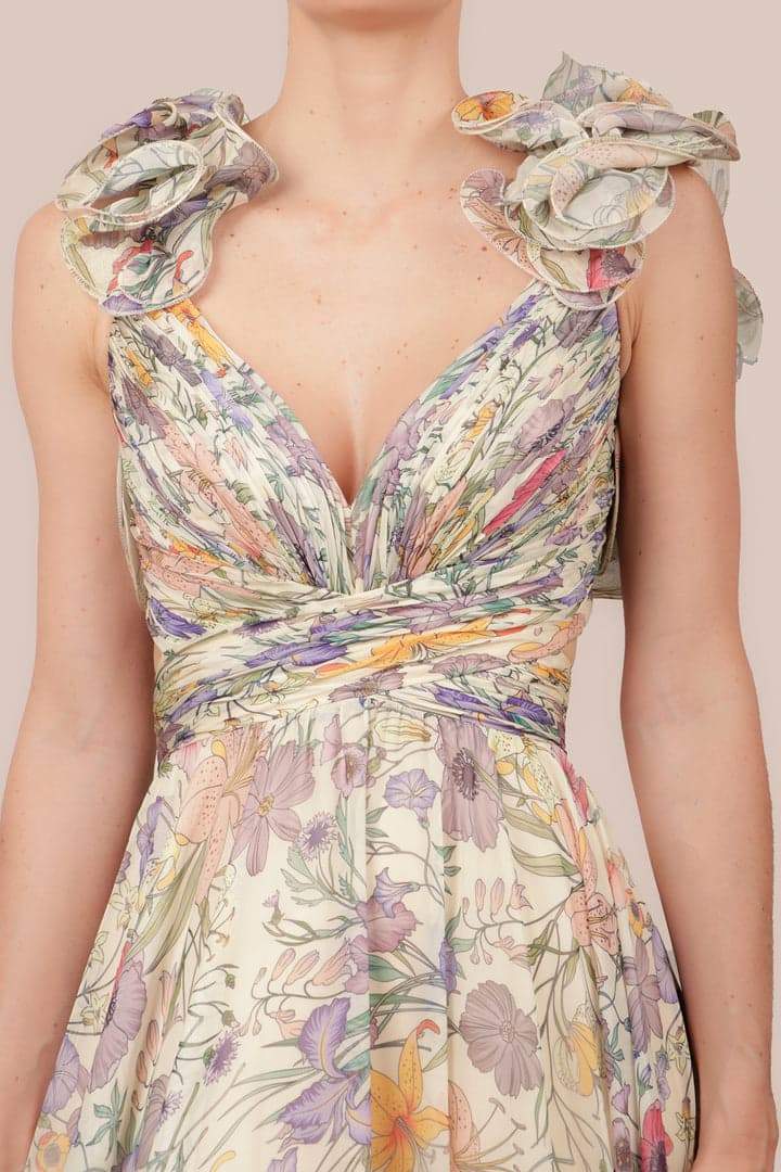 Gracefully Styled Dress for Any Occasion