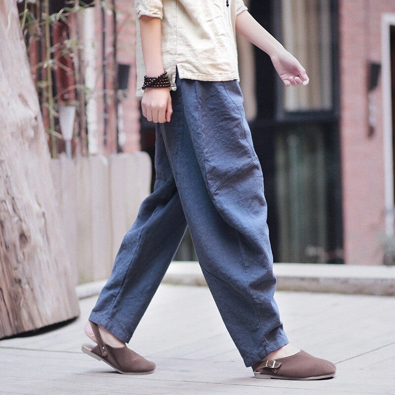 Classic Vintage Pants with a Flattering Fit