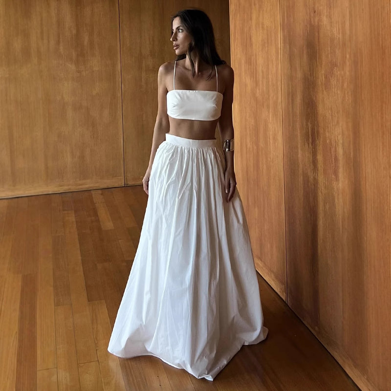 Well Tailored Garment with a Graceful Silhouette