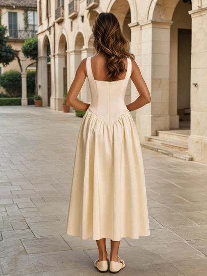 Classic Vintage & Enduringly Stylish Dress