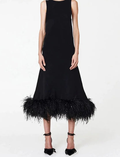 Beautifully Finished Dress in a Timeless Design