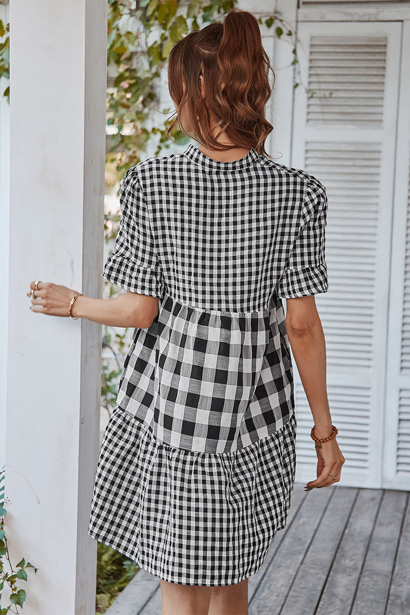 Classic Vintage Dress with a Flattering Fit