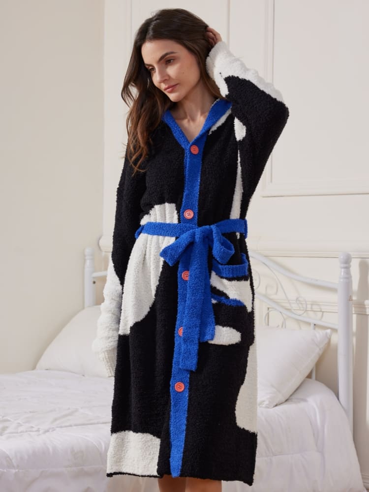 Gracefully Styled Garment for Any Occasion