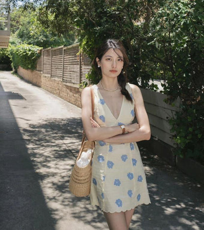 A Vintage Style Dress with Delicate Timeless Details