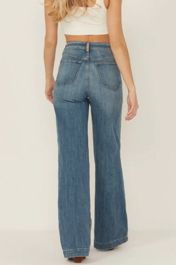 Classic Vintage & Enduringly Stylish Garment